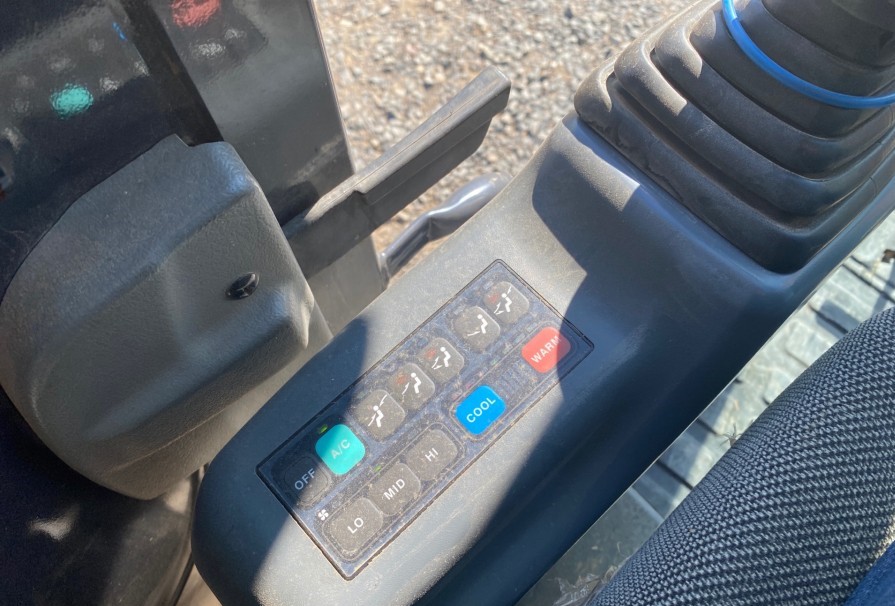 2011 Doosan DX80R - Image 13