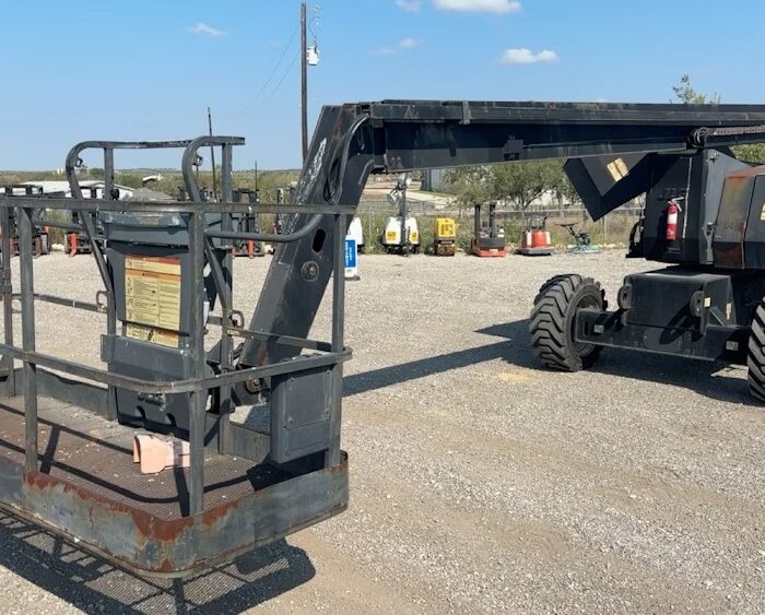 2015 JLG 800A 80'