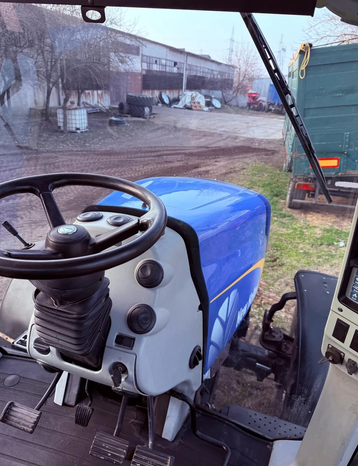 2011 New Holland T8030 - Image 12