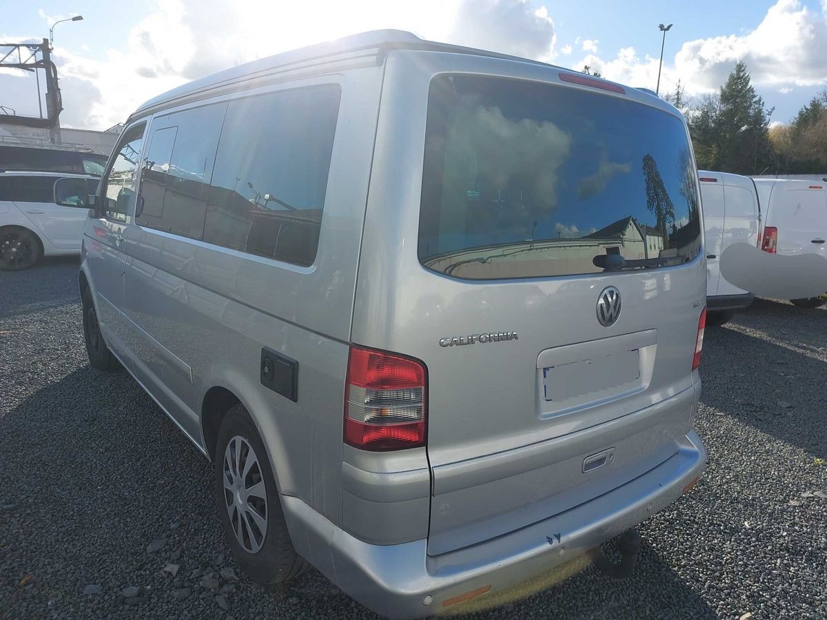 2006 Volkswagen T5 California Comfortline - Image 4