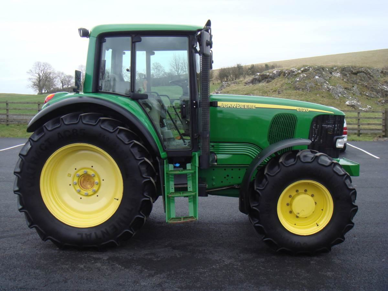 2006 John Deere 6520 Tractor - Image 3